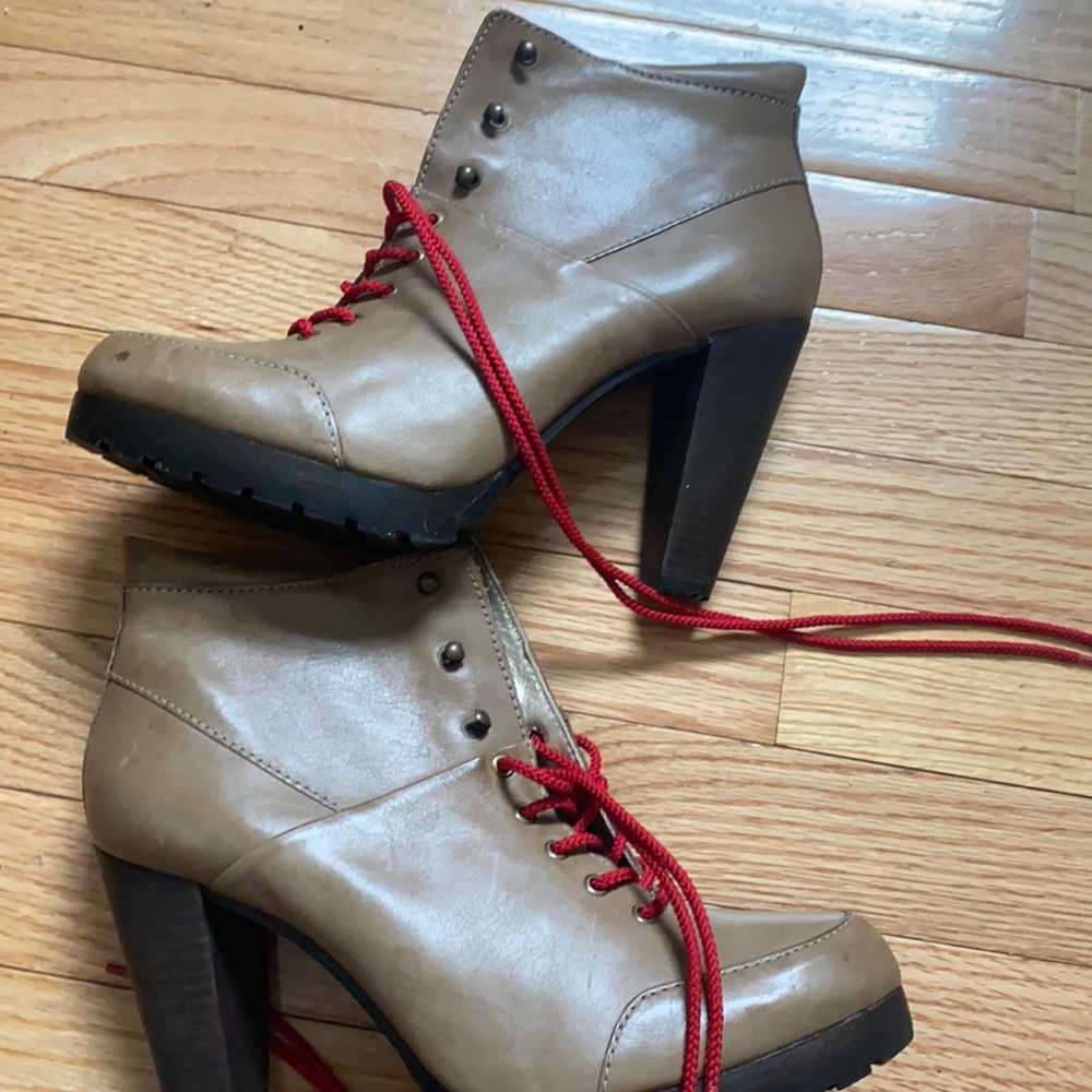 LL Bean women’s heeled boots